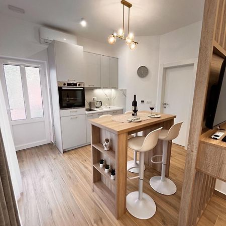 Dmm Apartments Tivat Extérieur photo