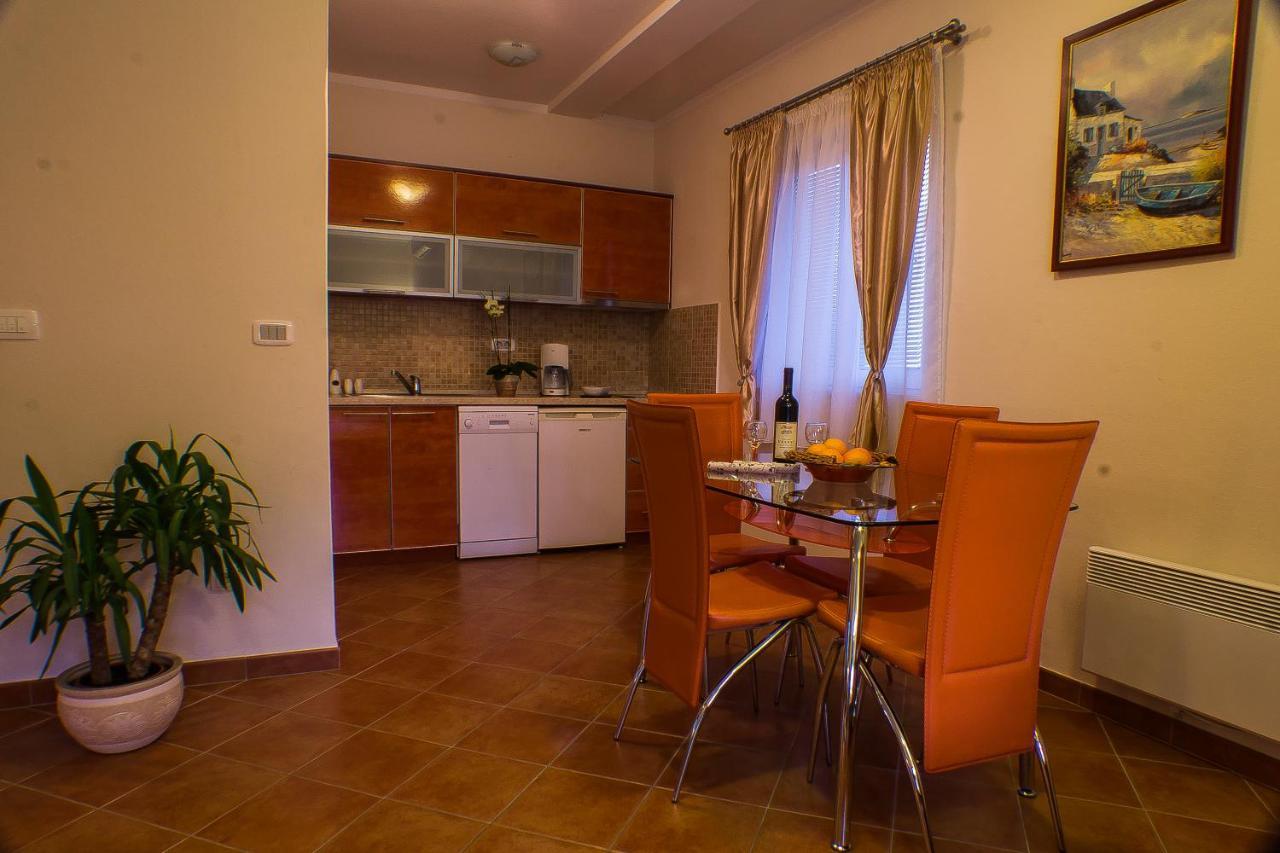 Dmm Apartments Tivat Extérieur photo