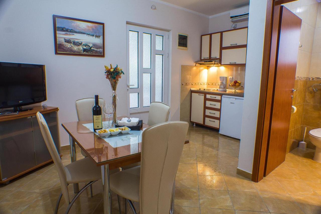 Dmm Apartments Tivat Extérieur photo